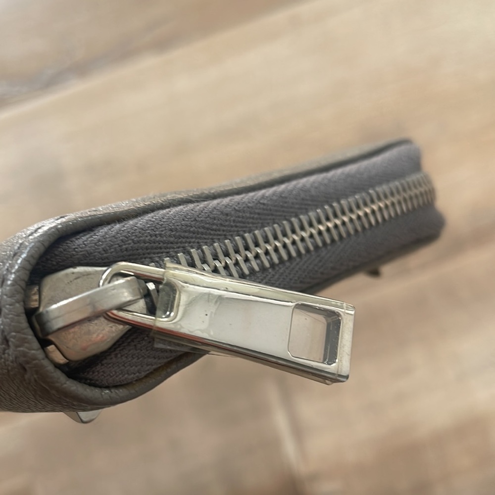 Marc Jacobs Wallet - Picture 3 of 4